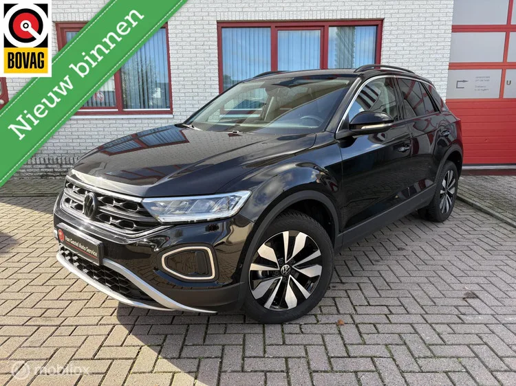 Volkswagen T-Roc (2024) — foto 1