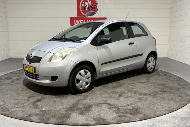 Toyota Yaris (2006)