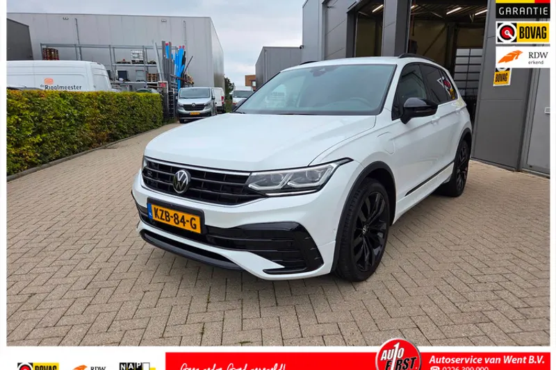 Volkswagen CC (2022)