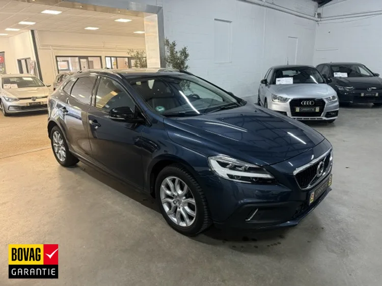 Volvo V40 Cross Country (2019) — foto 1