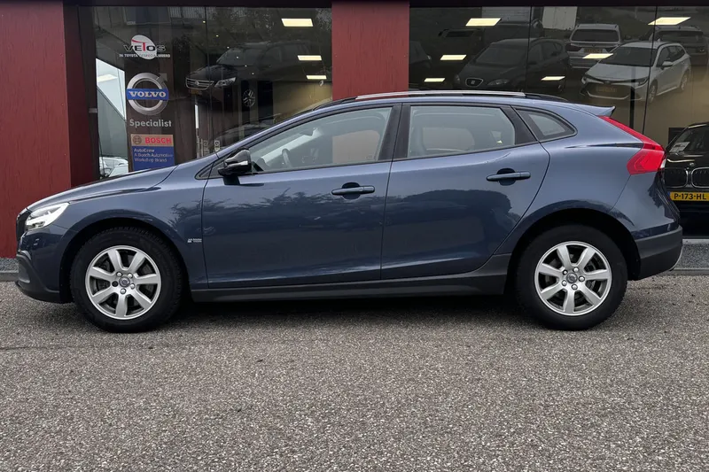 Volvo V40 Cross Country (2018)