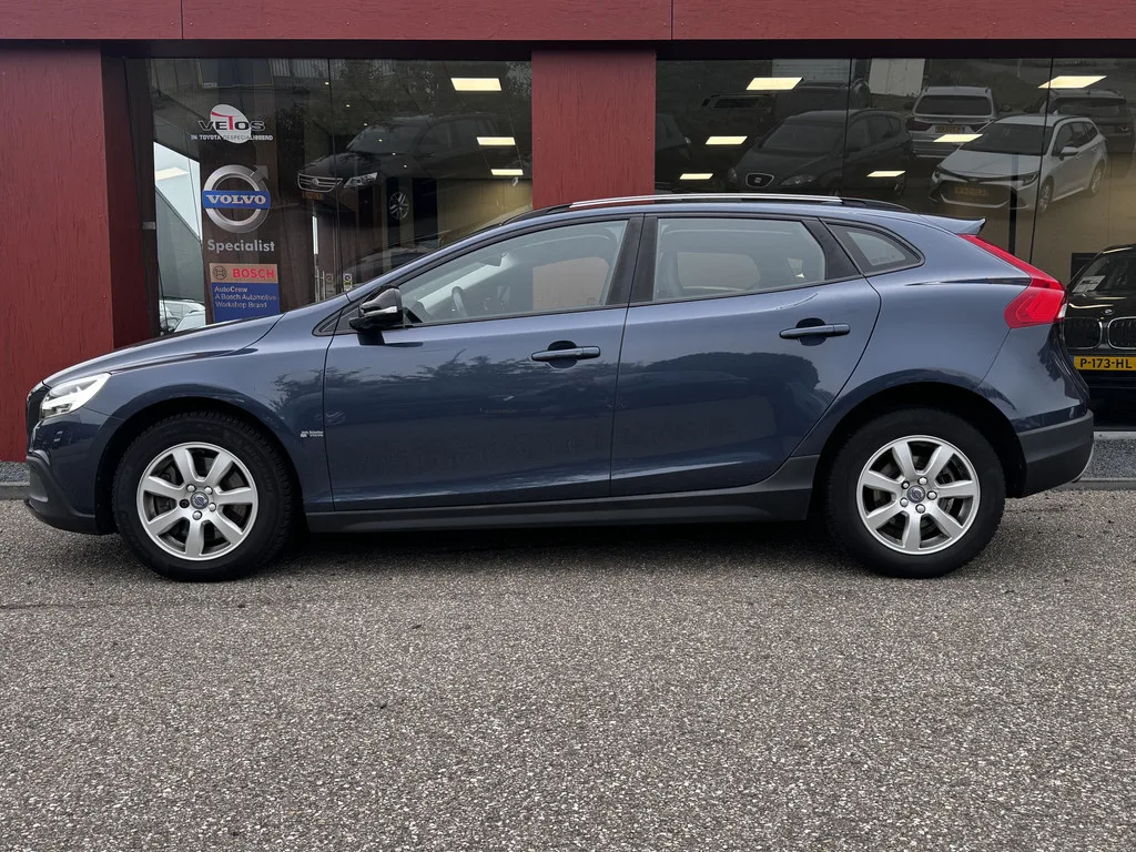 Volvo V40 Cross Country (2018) — foto 1