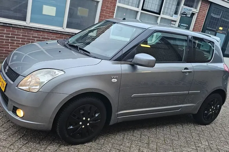 Suzuki Swift (2005)