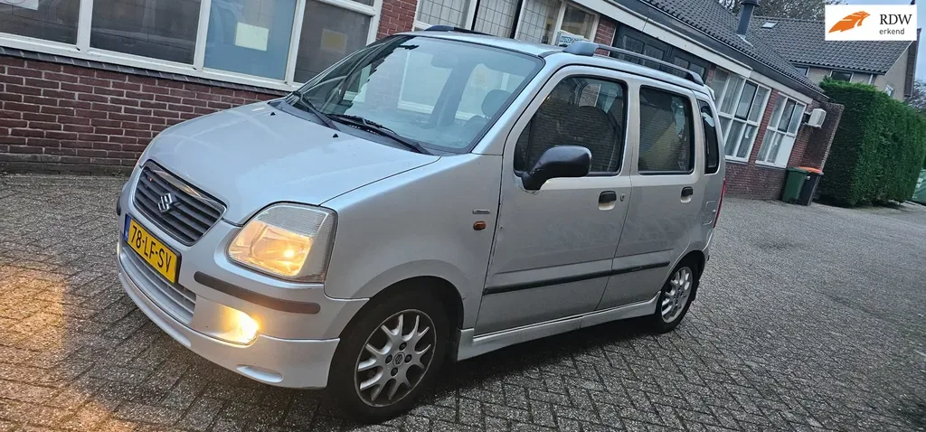 Suzuki Wagon R+ (2002) — foto 1