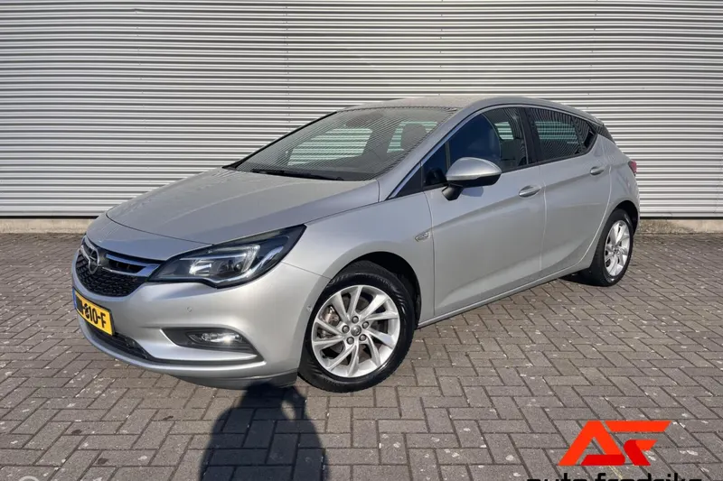 Opel Astra (2017)