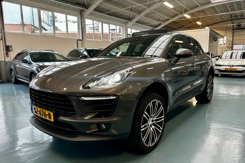 Porsche Macan (2018)