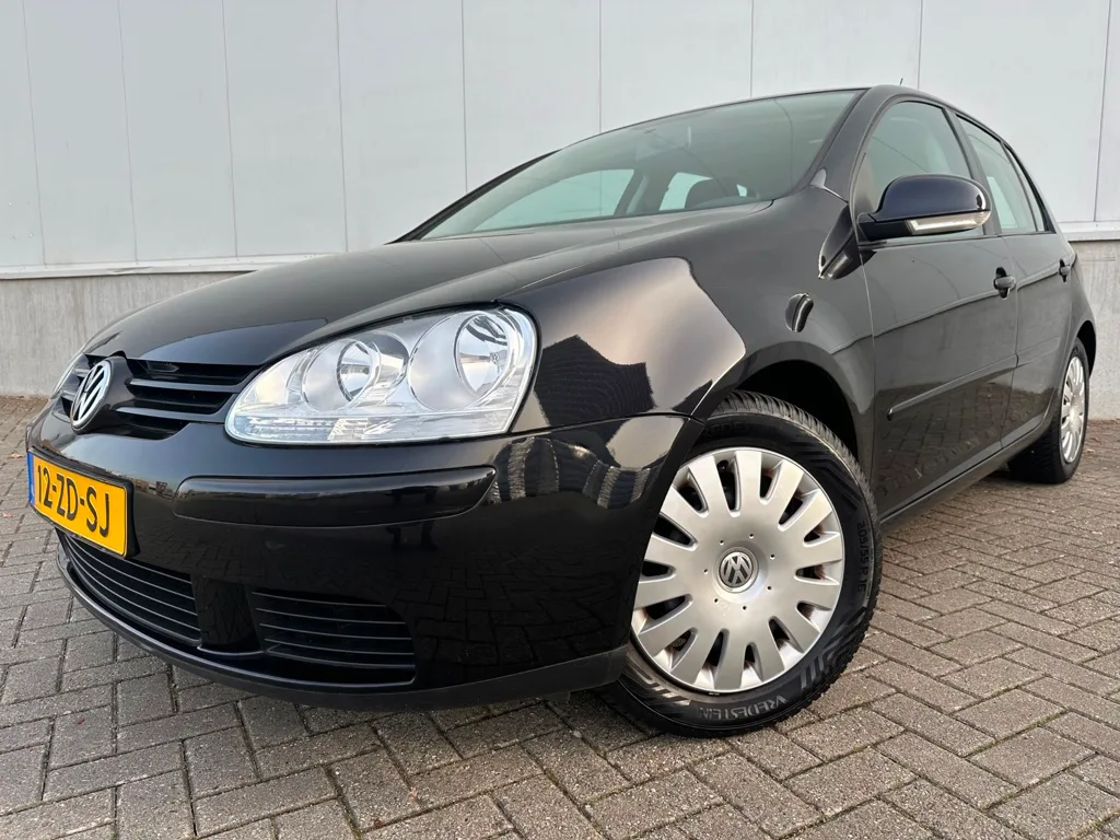 Volkswagen Golf (2008) — foto 1