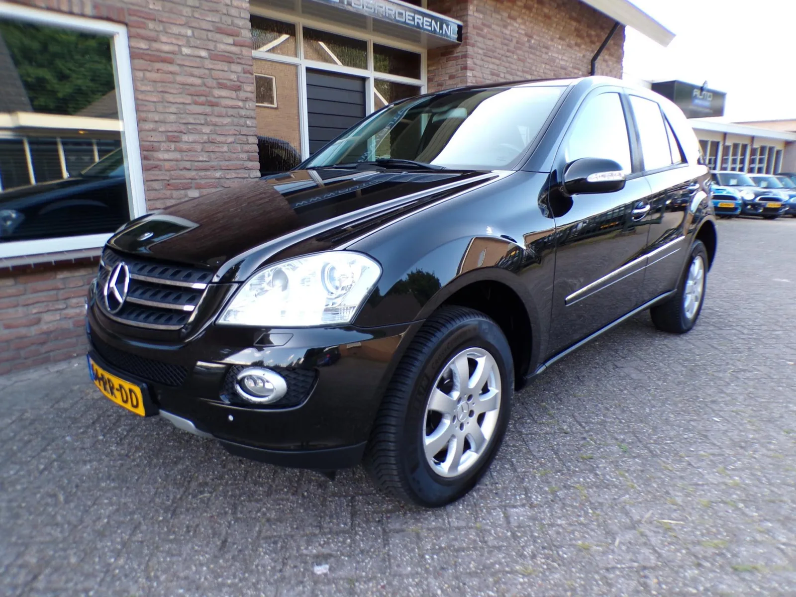 Mercedes-Benz M-Klasse (2005) — foto 1