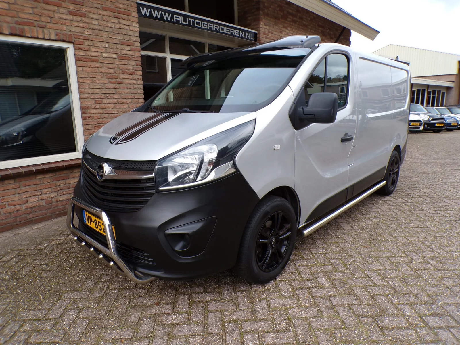 Opel Vivaro (2015) — foto 1