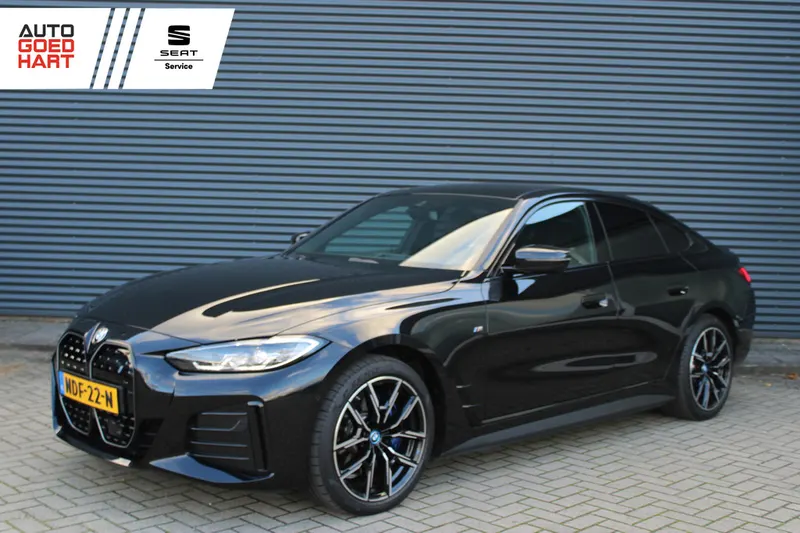 BMW i4 (2023)
