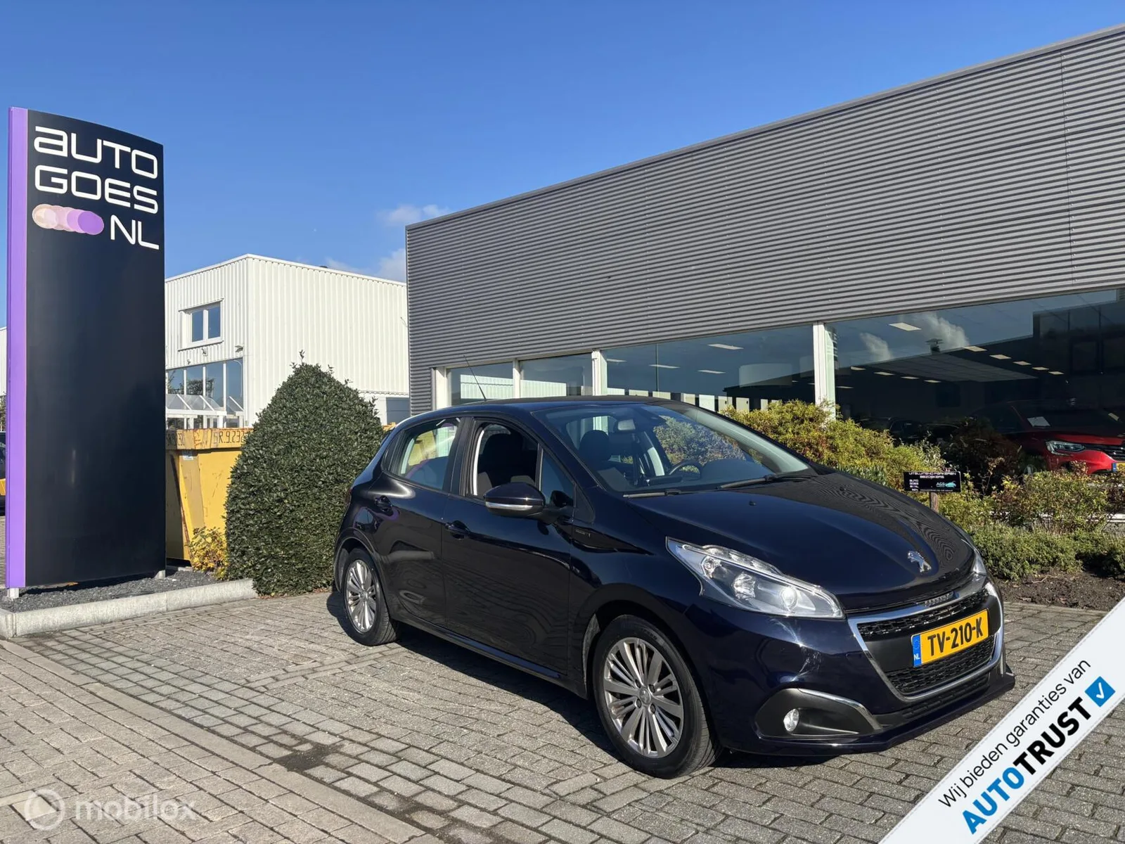 Peugeot 208 (2018) — foto 1