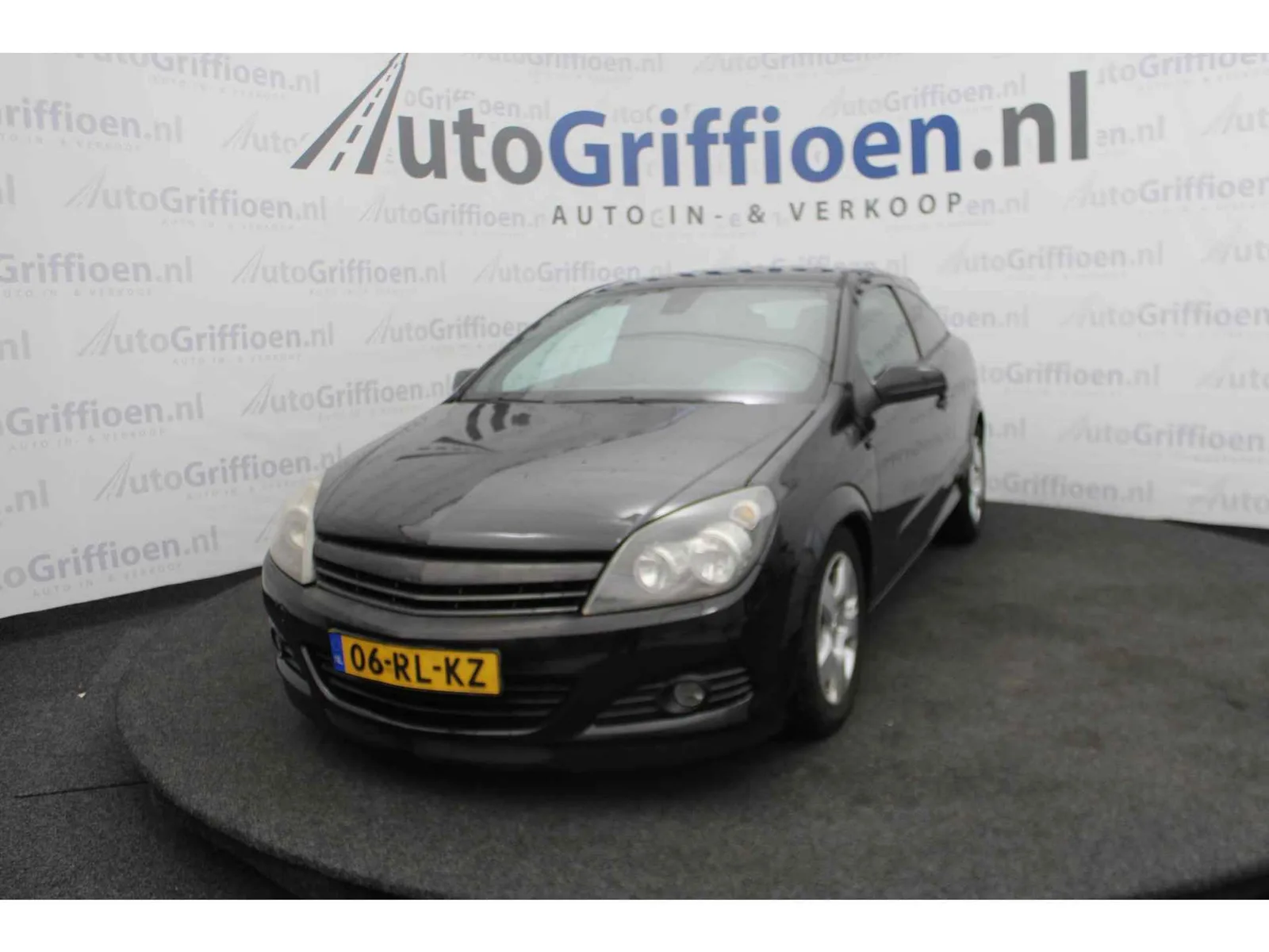 Opel Astra (2005) — foto 1