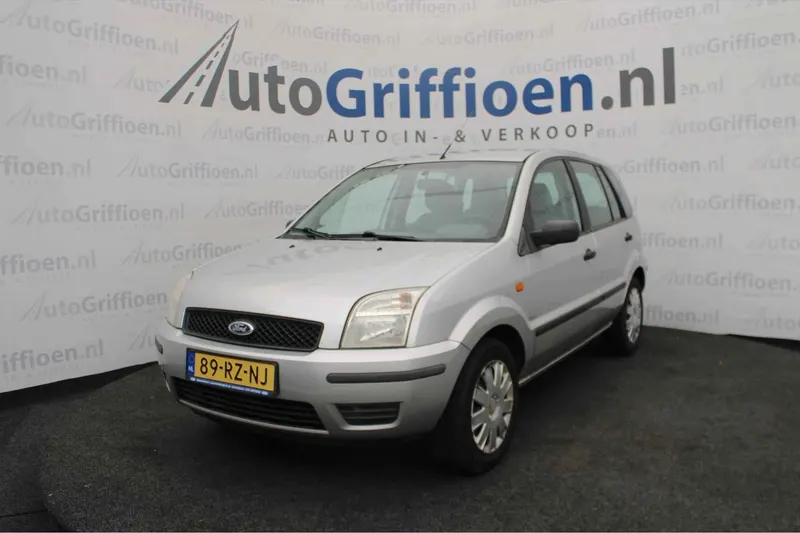 Ford Fusion (2005)