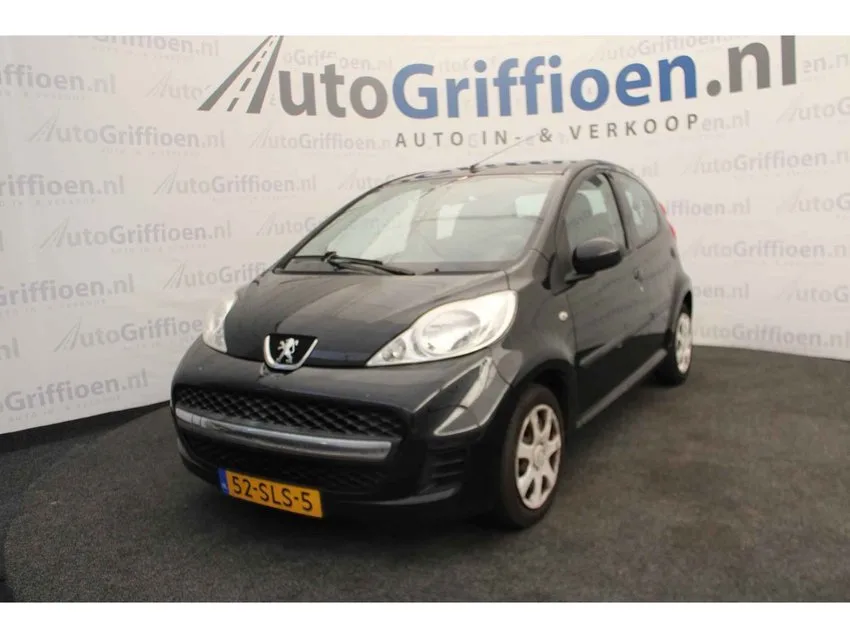 Peugeot 107 (2011) — foto 1