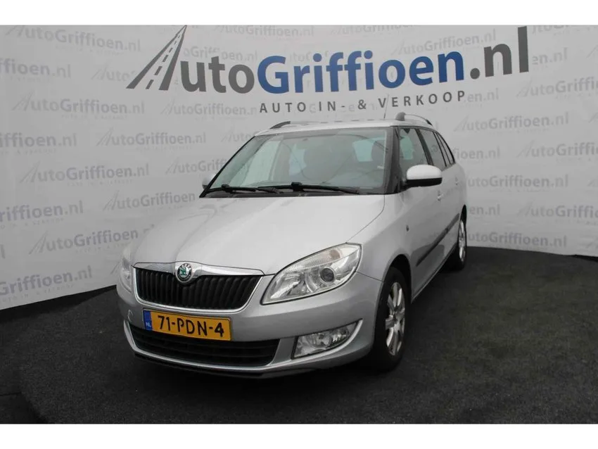Škoda Fabia (2011) — foto 1