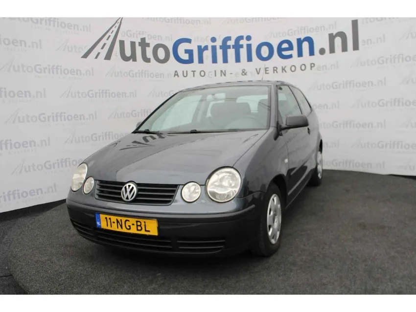 Volkswagen Polo (2003) — foto 1