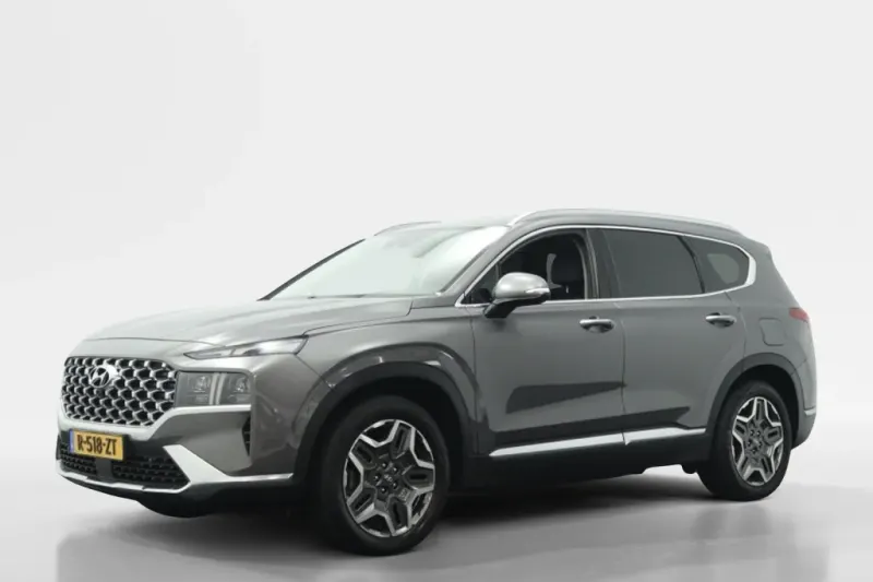 Hyundai Santa Fe (2023)