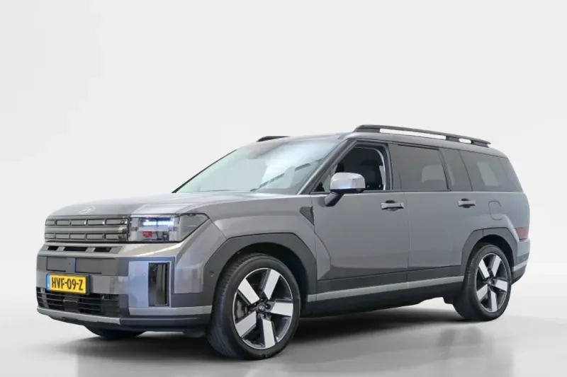 Hyundai Santa Fe (2025)