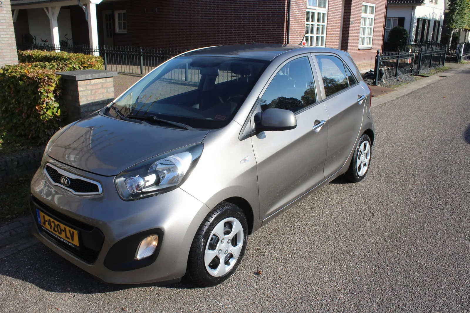 Kia Picanto (2013) — foto 1