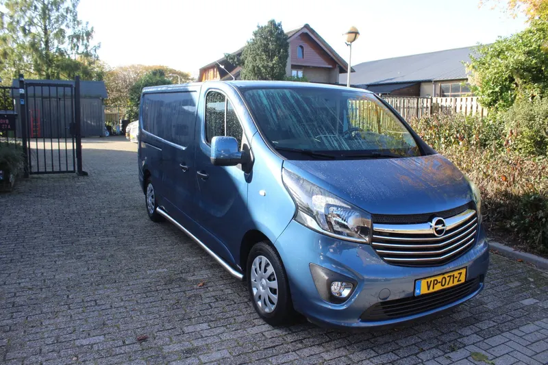 Opel Vivaro (2015)