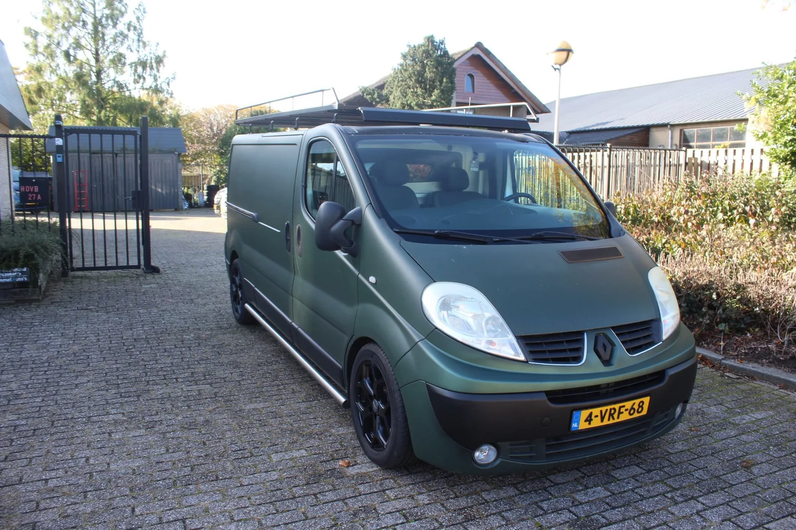 Renault Trafic (2011) — foto 1