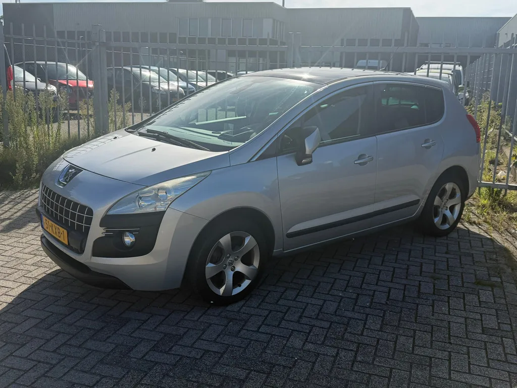 Peugeot 3008 (2010) — foto 1