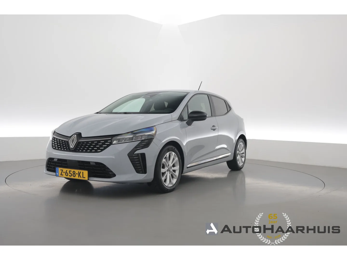 Renault Clio (2024) — foto 1