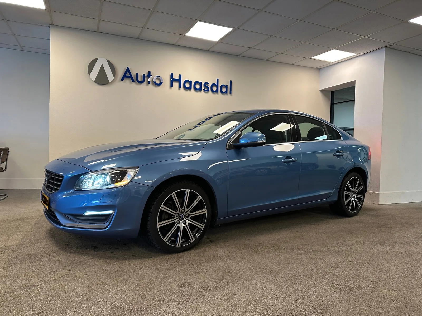 Volvo S60 (2013) — foto 1