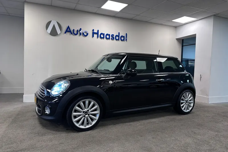 MINI Cooper (2012)