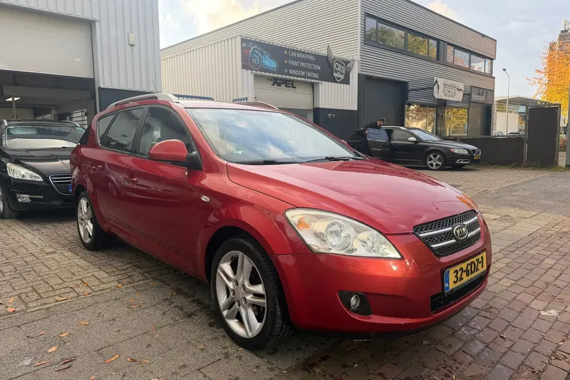 Kia Ceed (2008)