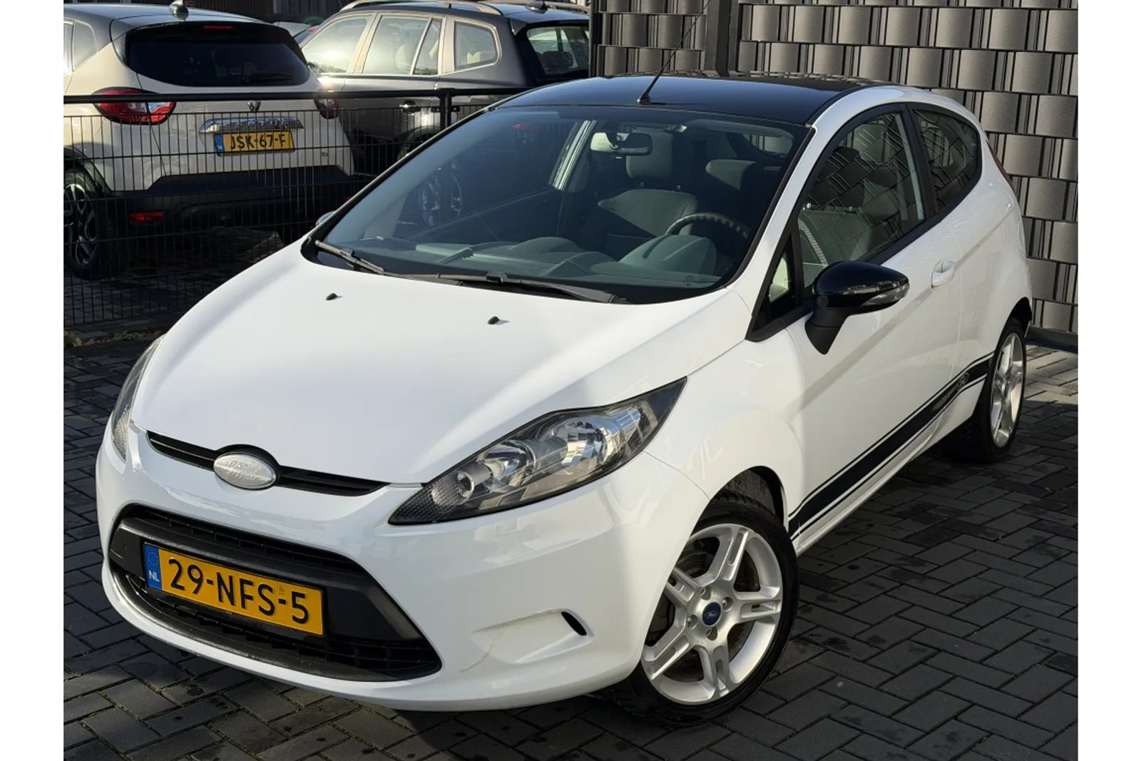 Ford Fiesta (2010) — foto 1