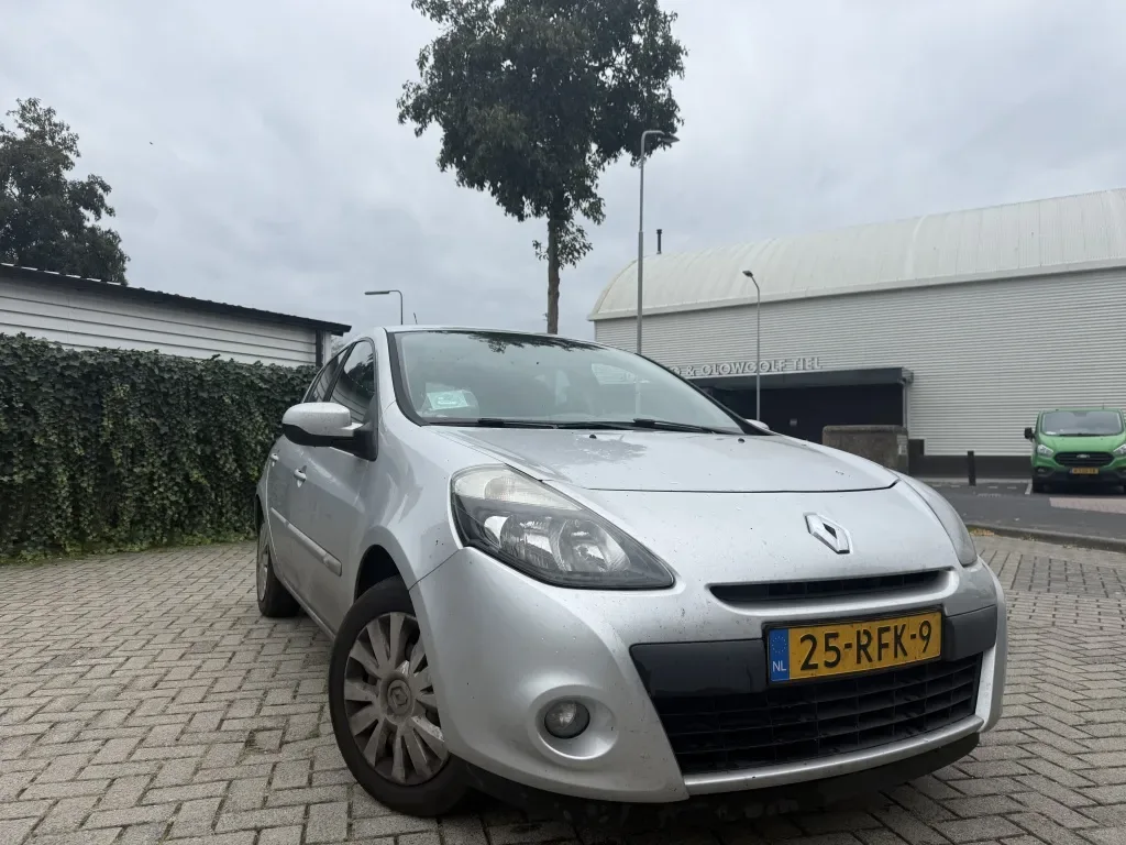 Renault Clio (2011) — foto 1