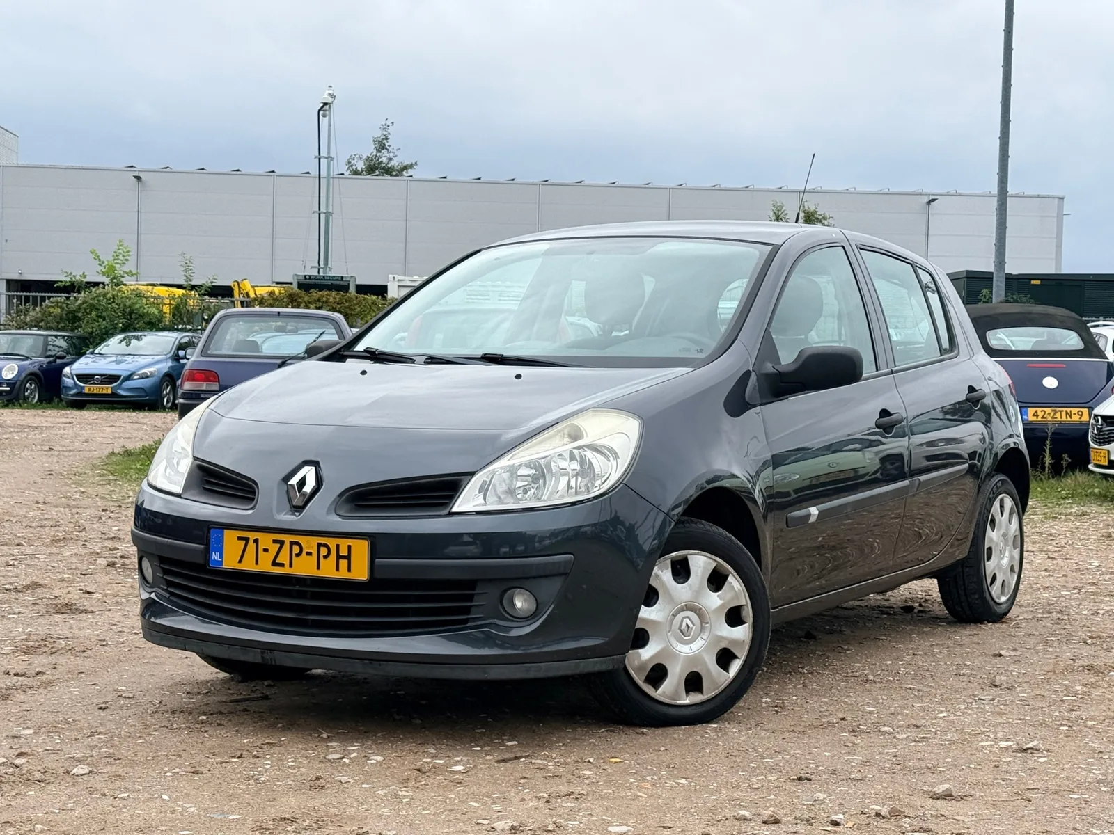 Renault Clio (2008) — foto 1