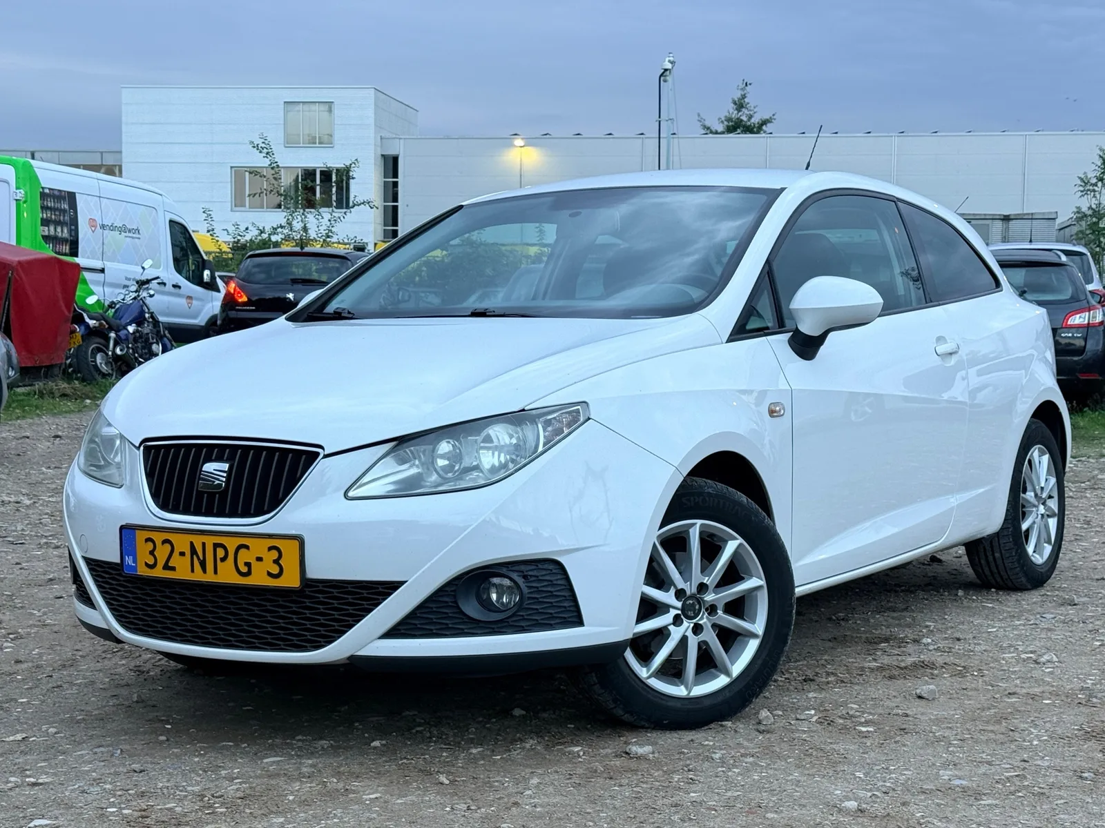 SEAT Ibiza (2010) — foto 1
