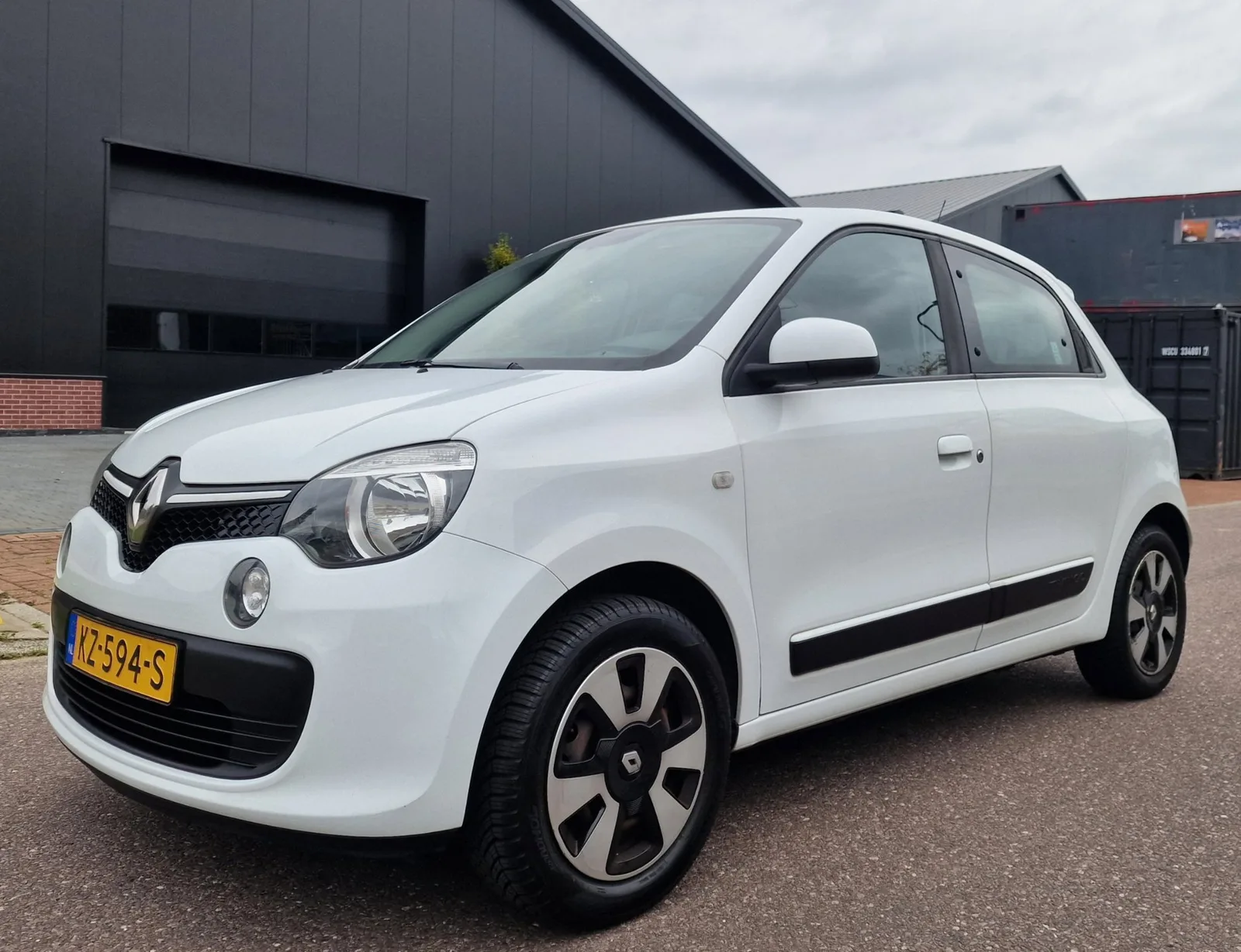 Renault Twingo (2016) — foto 1