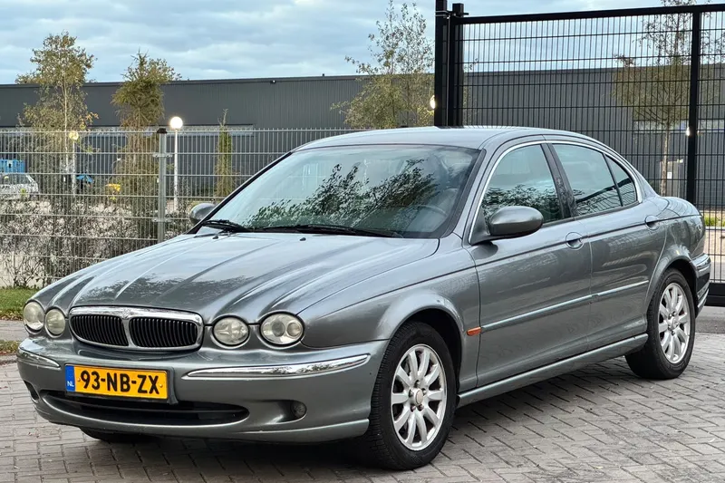 Jaguar X-Type (2003)