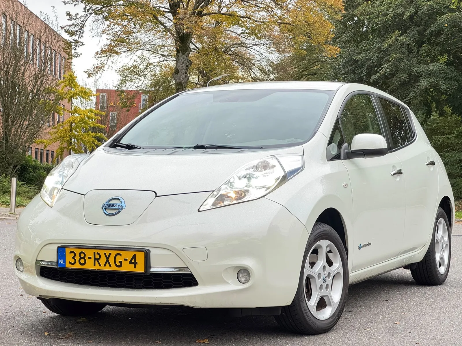 Nissan Leaf (2011) — foto 1