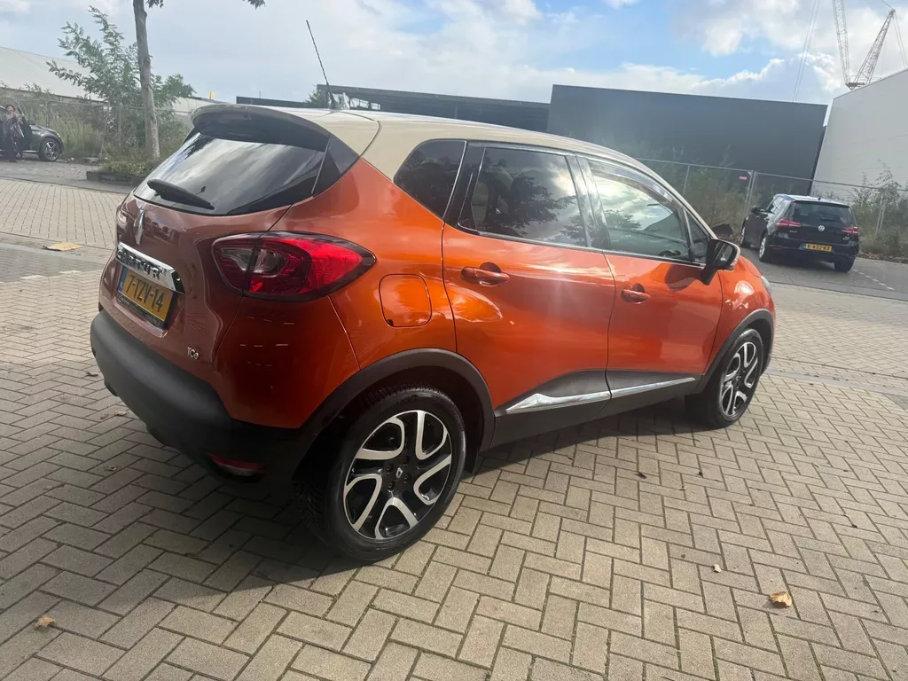 Renault Captur (2014) — foto 1