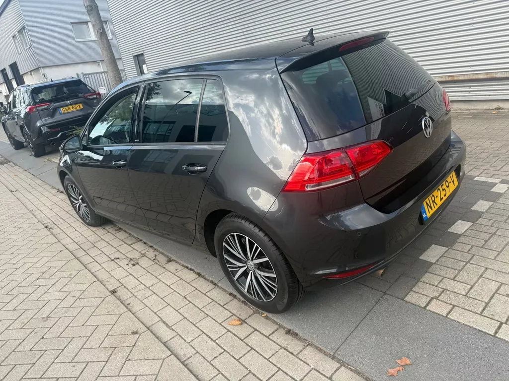 Volkswagen Golf (2016) — foto 1