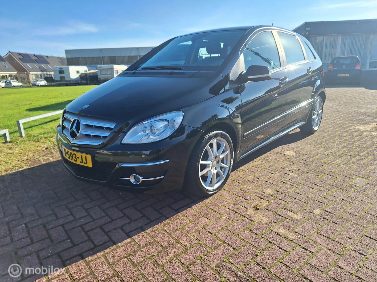 Mercedes-Benz B-Klasse (2011) — foto 1