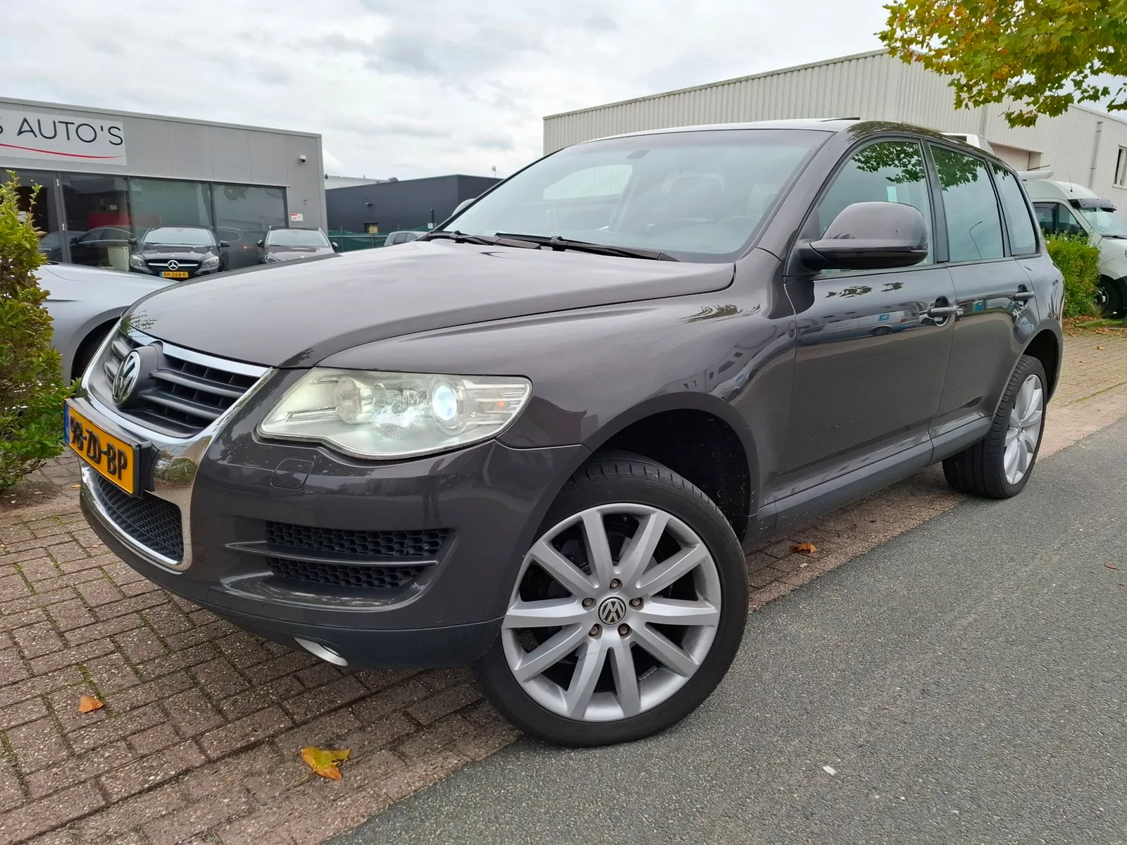 Volkswagen Touareg (2008) — foto 1