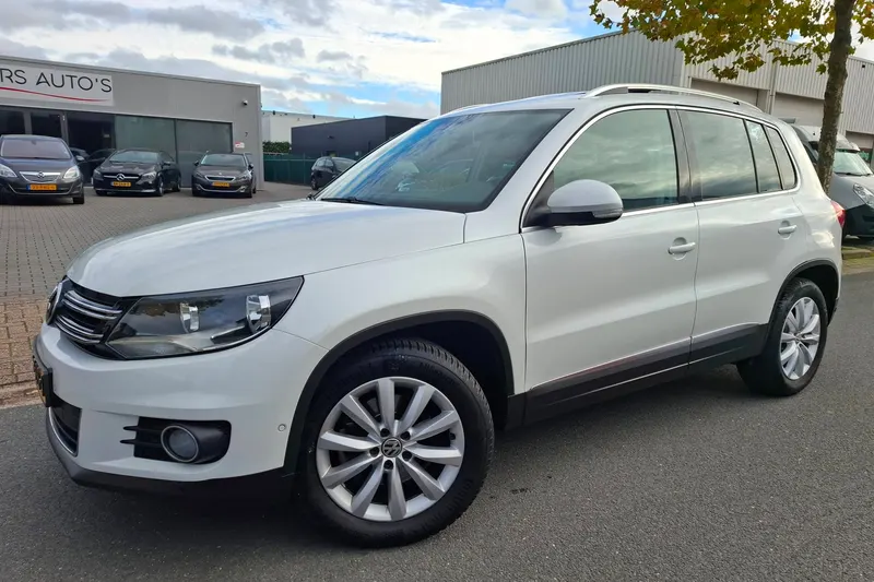 Volkswagen Tiguan (2015)