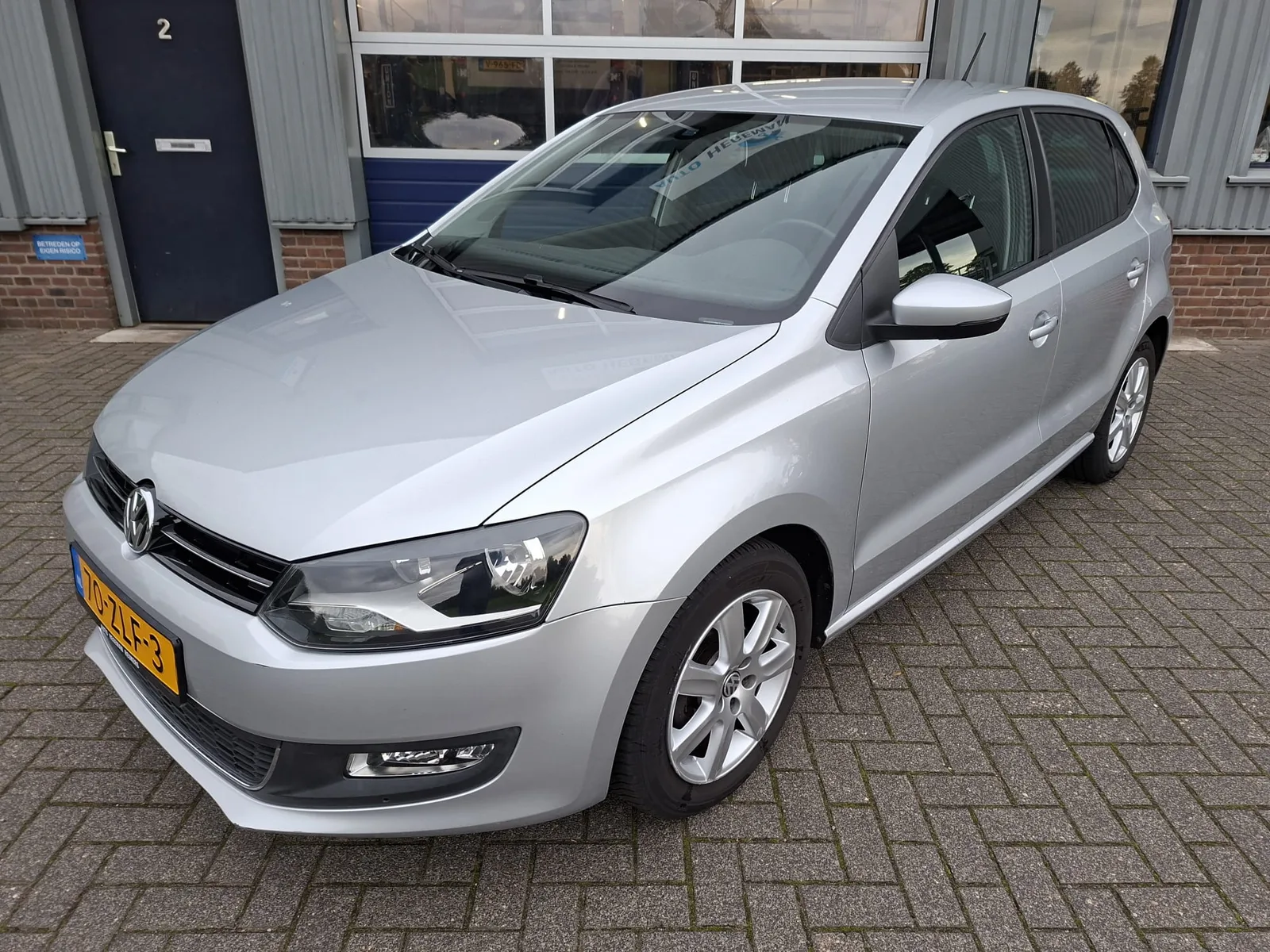 Volkswagen Polo (2013) — foto 1