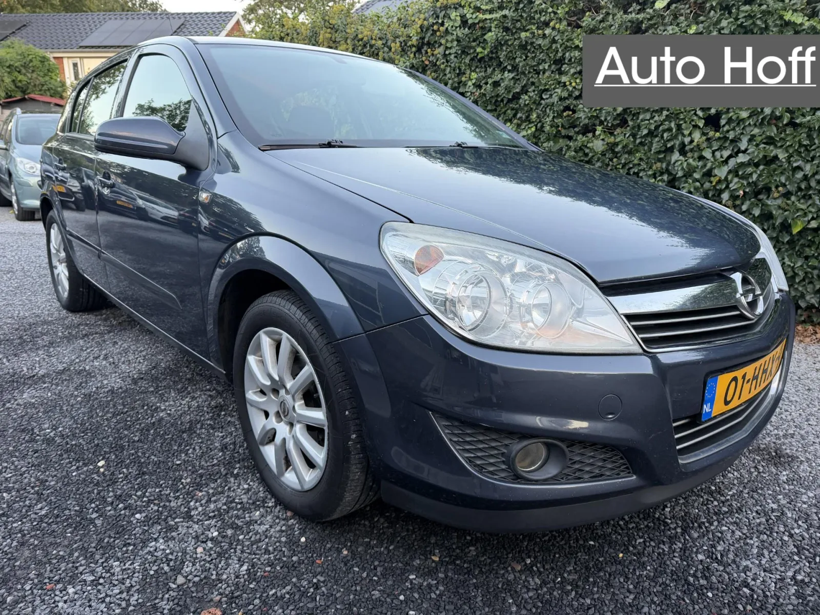 Opel Astra (2008) — foto 1