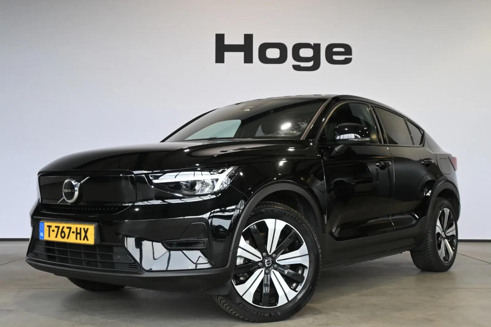 Volvo C40 (2023) — foto 1