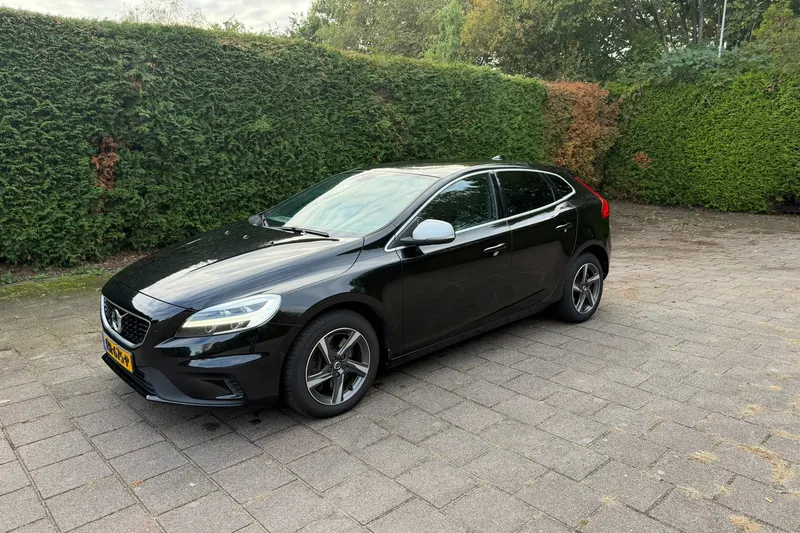 Volvo V40 (2017)