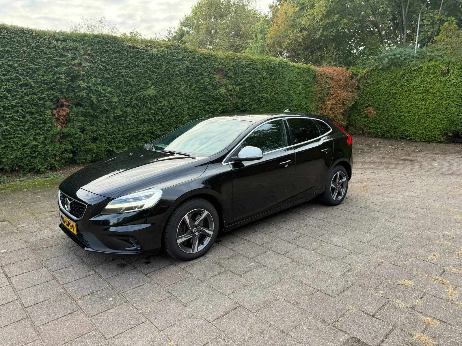 Volvo V40 (2017) — foto 1