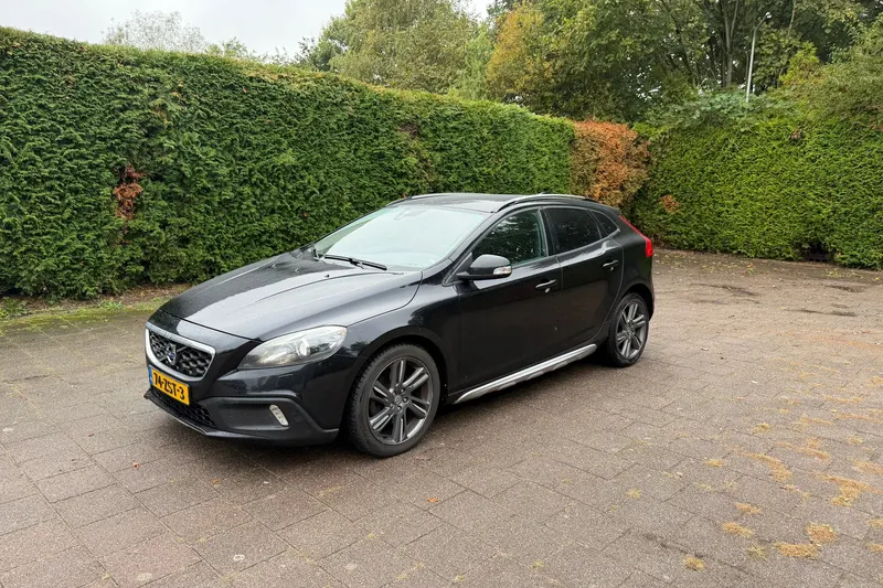 Volvo V40 Cross Country (2013)
