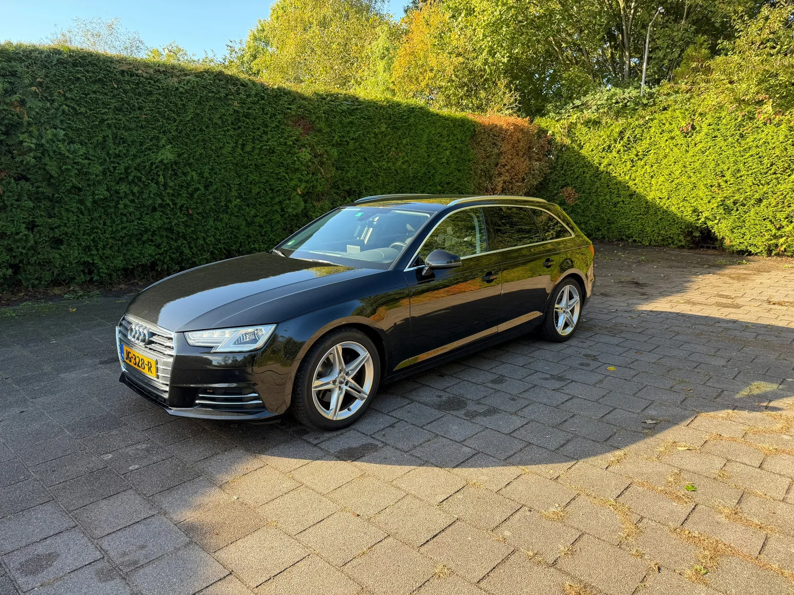 Audi A4 (2016) — foto 1