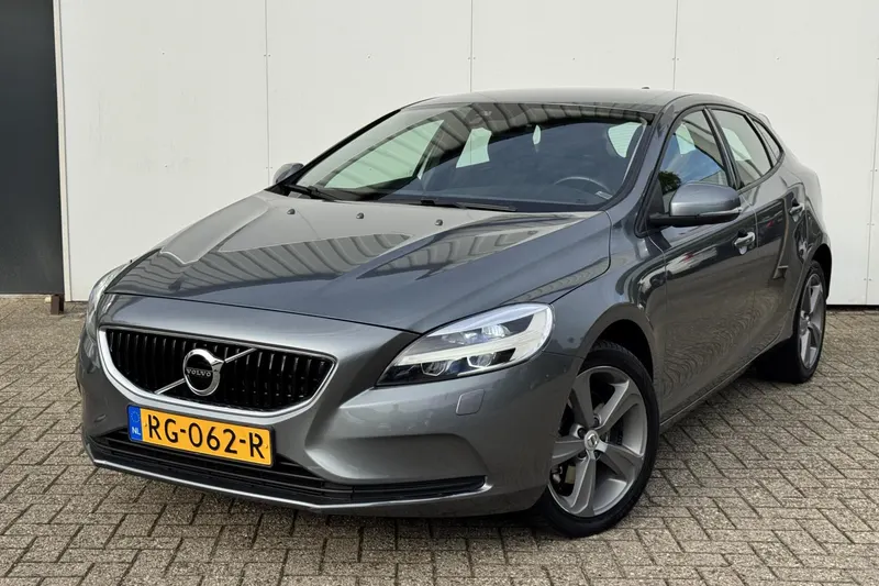 Volvo V40 (2017)